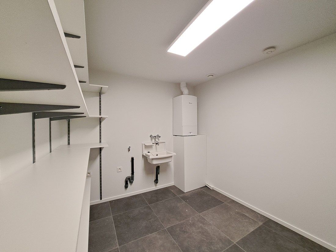 Instapklaar ruim duplex appartement te Rekem foto 20