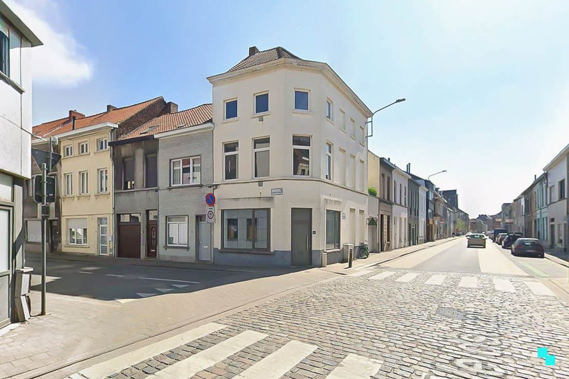 Karaktervolle gezinswoning nabij centrum Kortrijk foto 24
