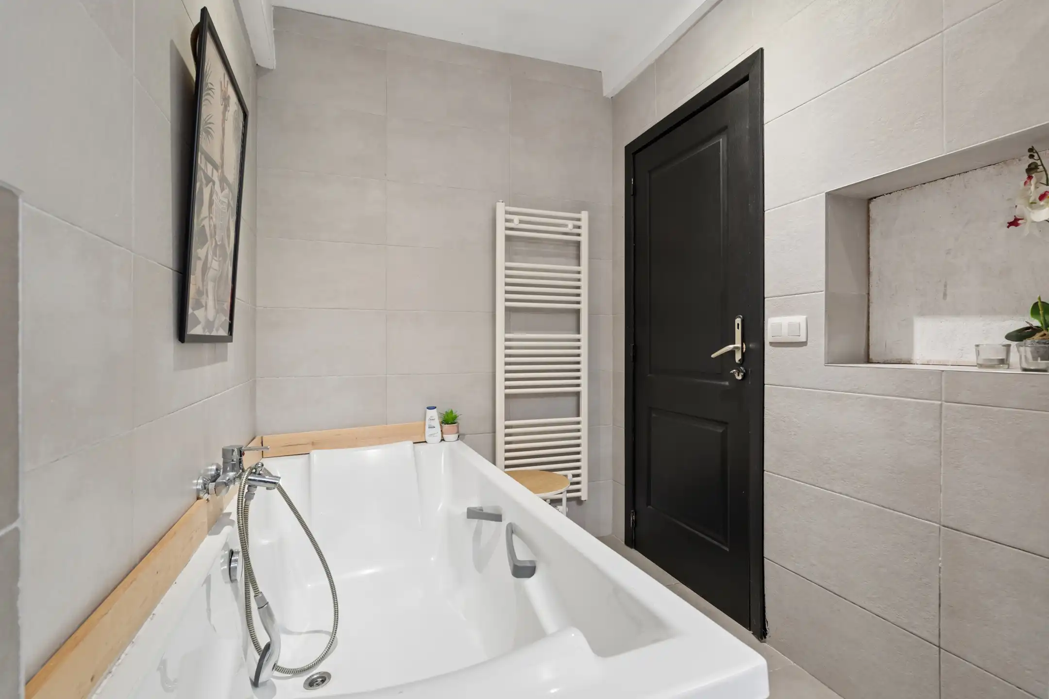 Instapklare, gerenoveerde gezinswoning met 3 slaapkamers foto 12