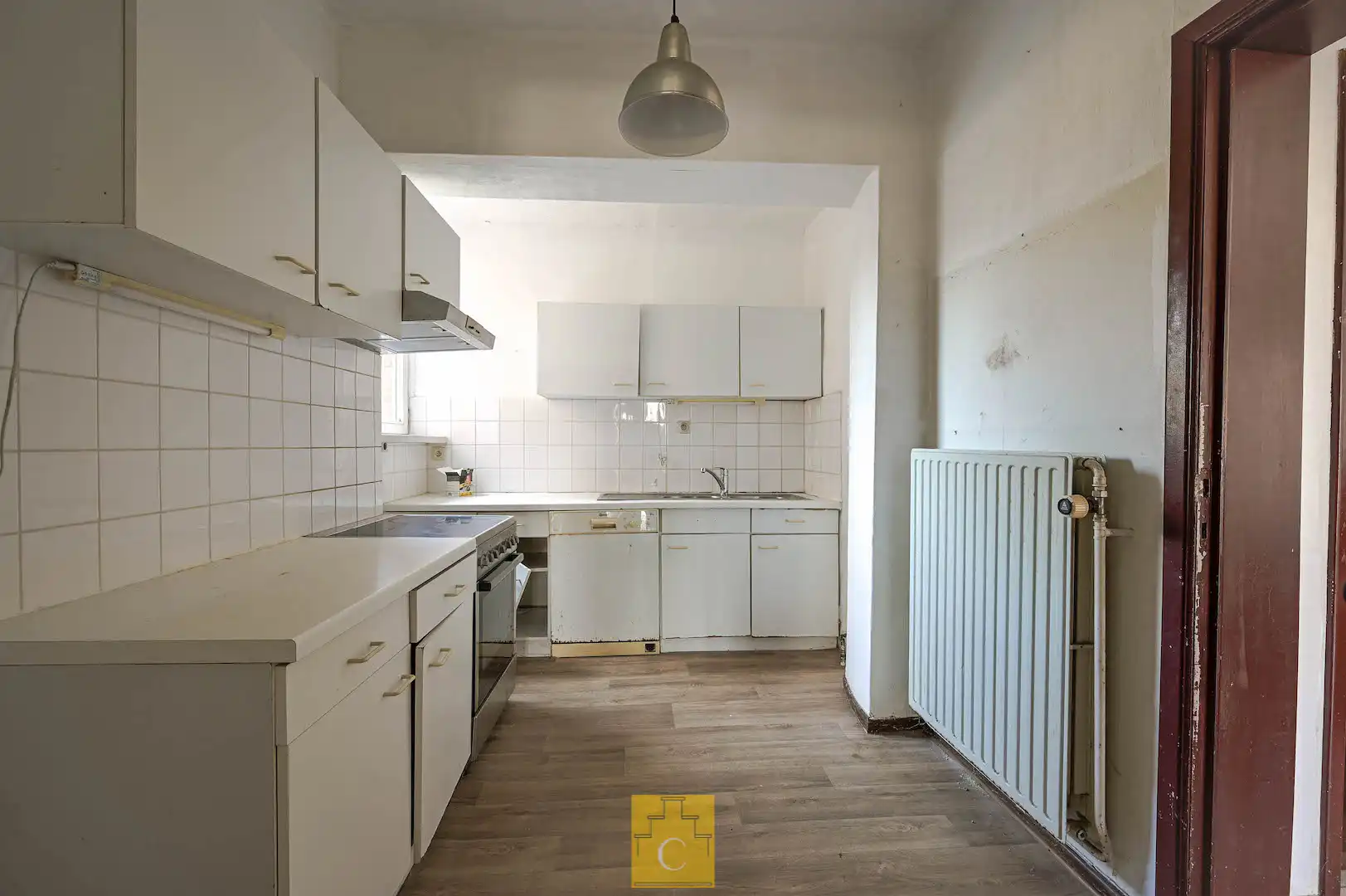 ruim breedhuis met 2 puntgevels aan de Brugse Reien met vergunning voor totaalrenovatie en twee private parkeerplaatsen foto 12