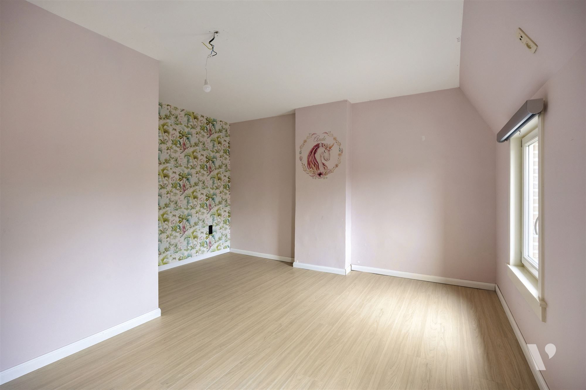 Prachtig gerenoveerde woning (279m²) met zwemvijver foto 15