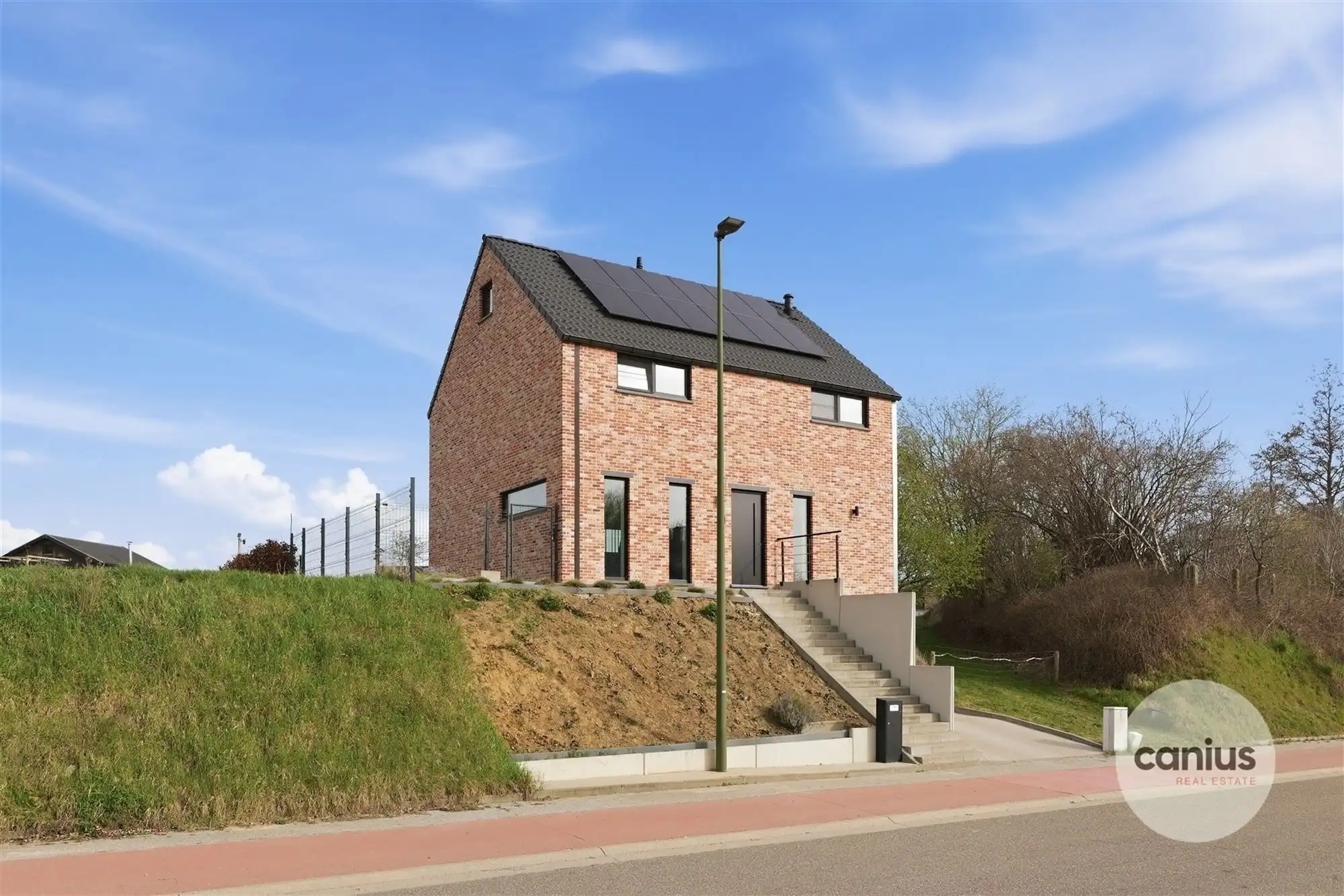 STIJLVOLLE, ENERGIEZUINIGE WONING MET LIFT, 3 SLAAPKAMERS EN PRACHTIGE TUIN NABIJ CENTRUM LANDEN foto 32