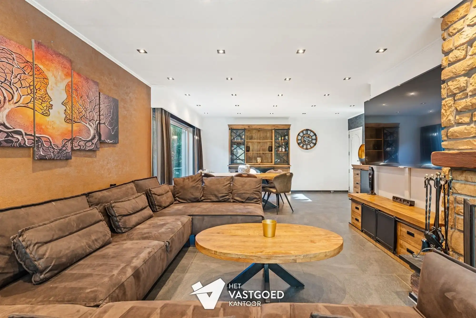 ZEER RUIME, GERENOVEERDE WONING OP TOP-LIGGING! foto 5