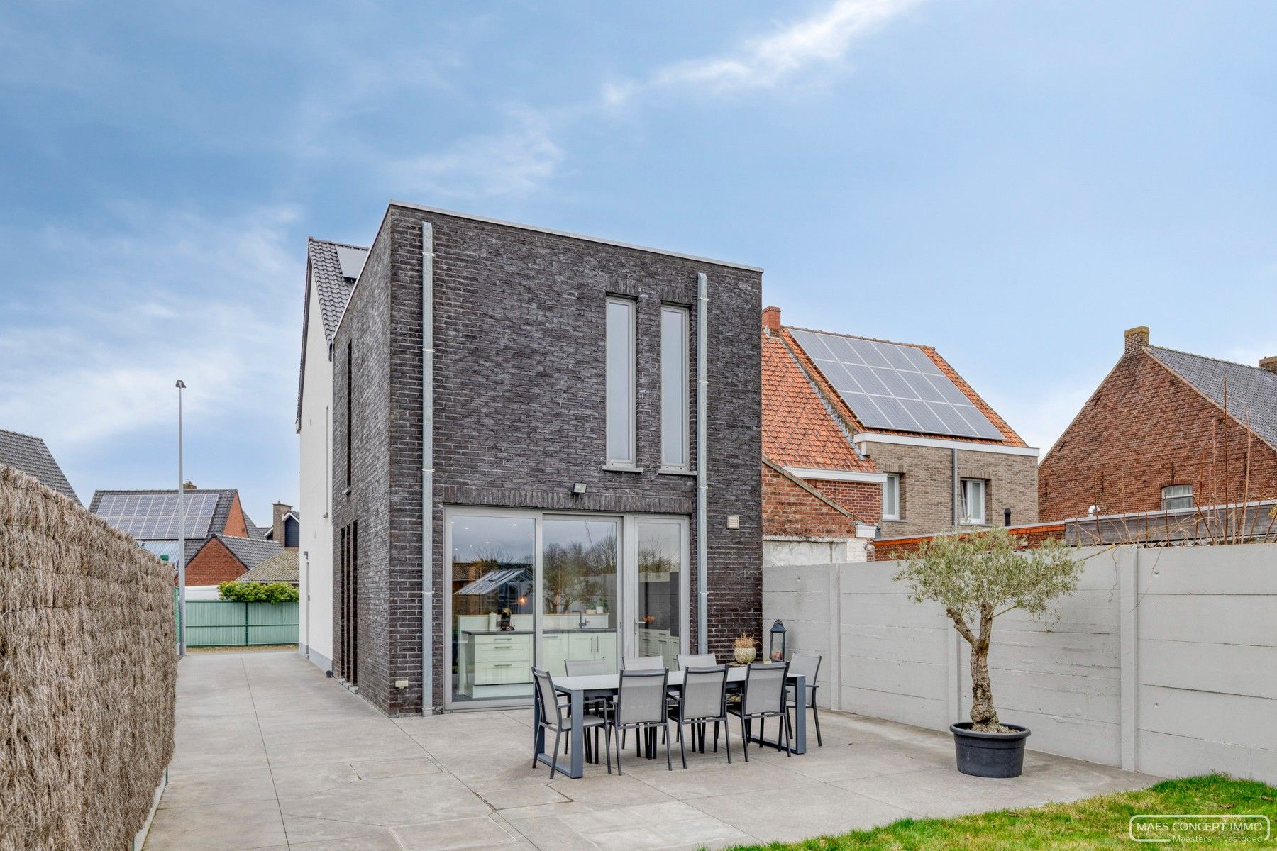 Instapklare halfopen woning in Waregem met bijgebouw en weids zicht foto 20