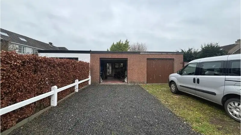 Comfortabele 4-slaapkamerwoning met GARAGE en TUIN te koop in Assebroek Brugge foto 17