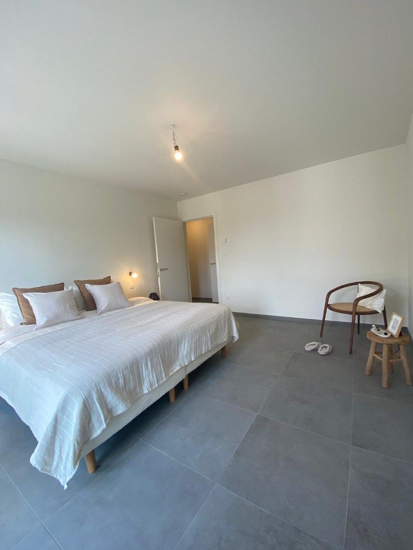 PRACHTIG AFGEWERKT APPARTEMENT foto 7