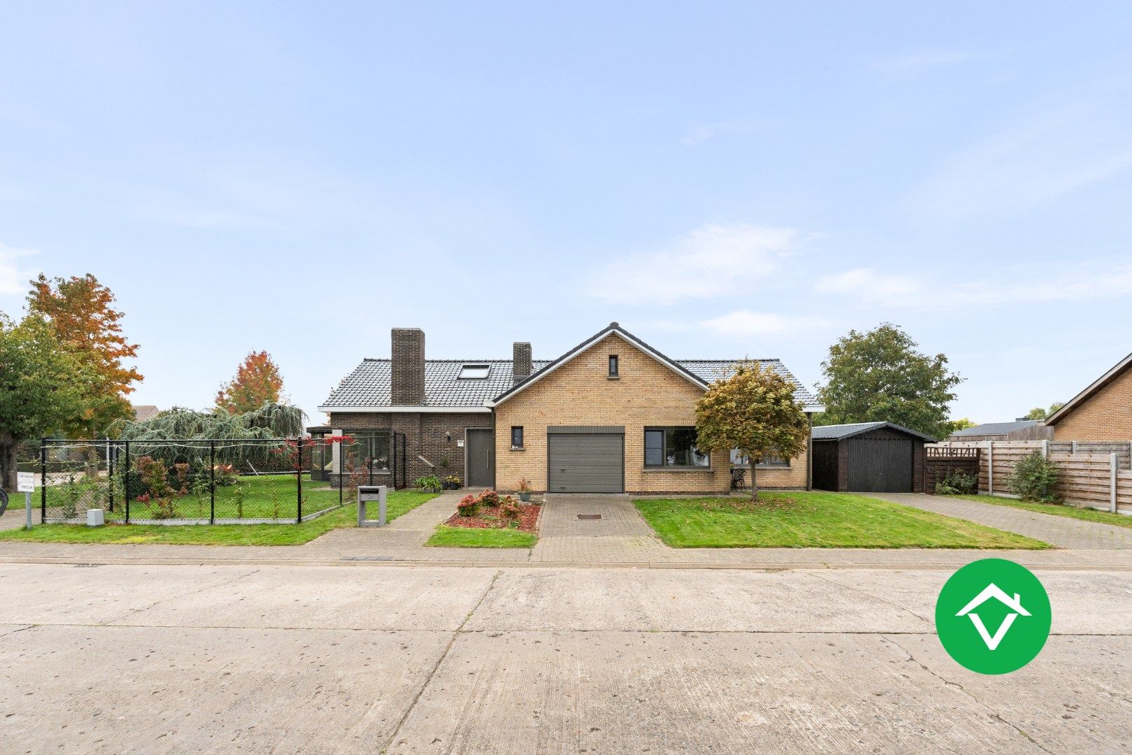 Alleenstaande woning in een rustige omgeving  te Ichtegem  foto {{pictureIndex}}