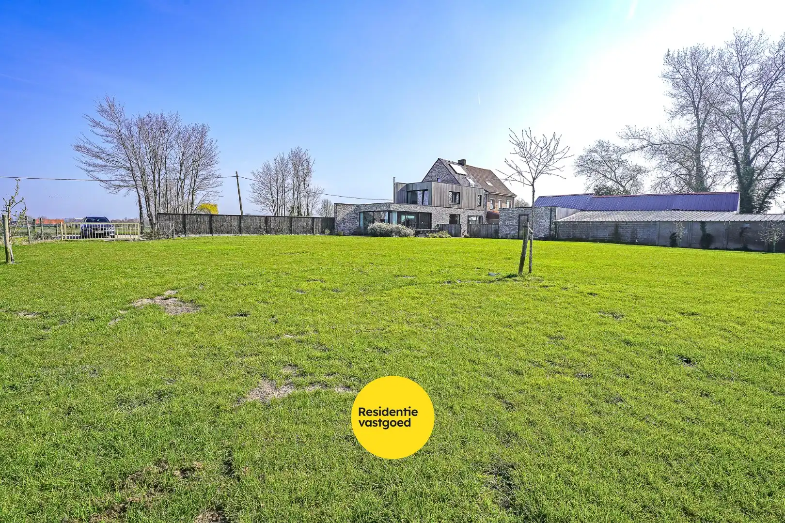 Recente woning met prachtige verzichten op een perceel van 2.027 m², midden in het groen nabij de IJzer. foto 2