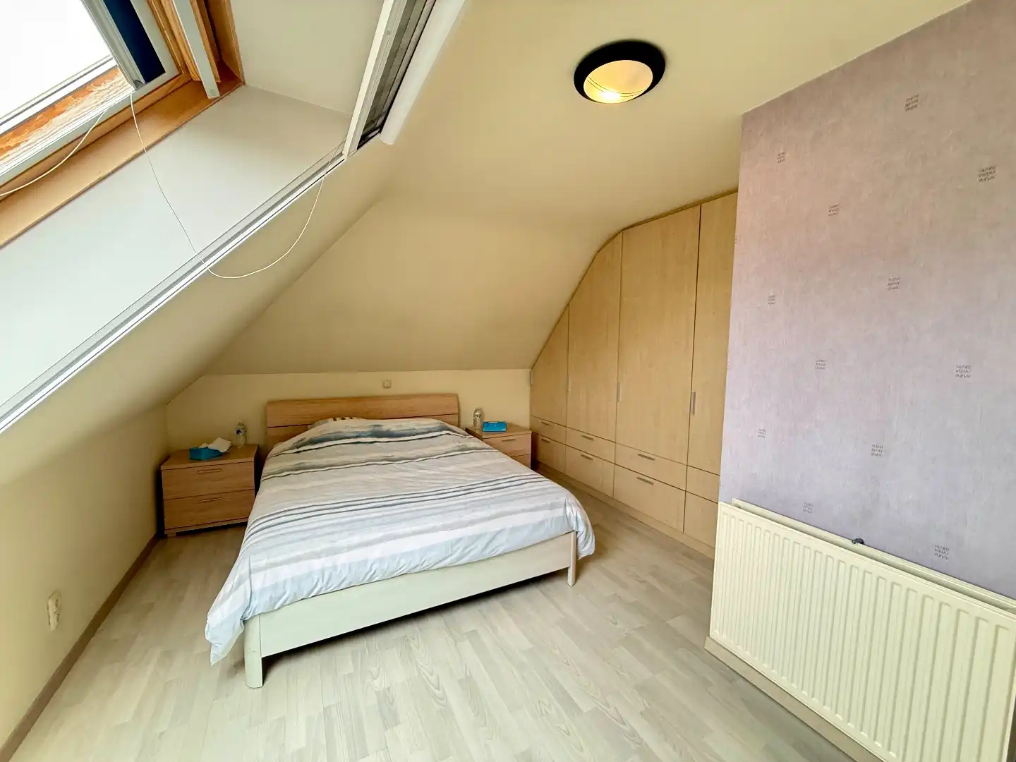 Rustig gelegen alleenstaande woning met mooi ingerichte tuin en 3 slaapkamers  foto 8