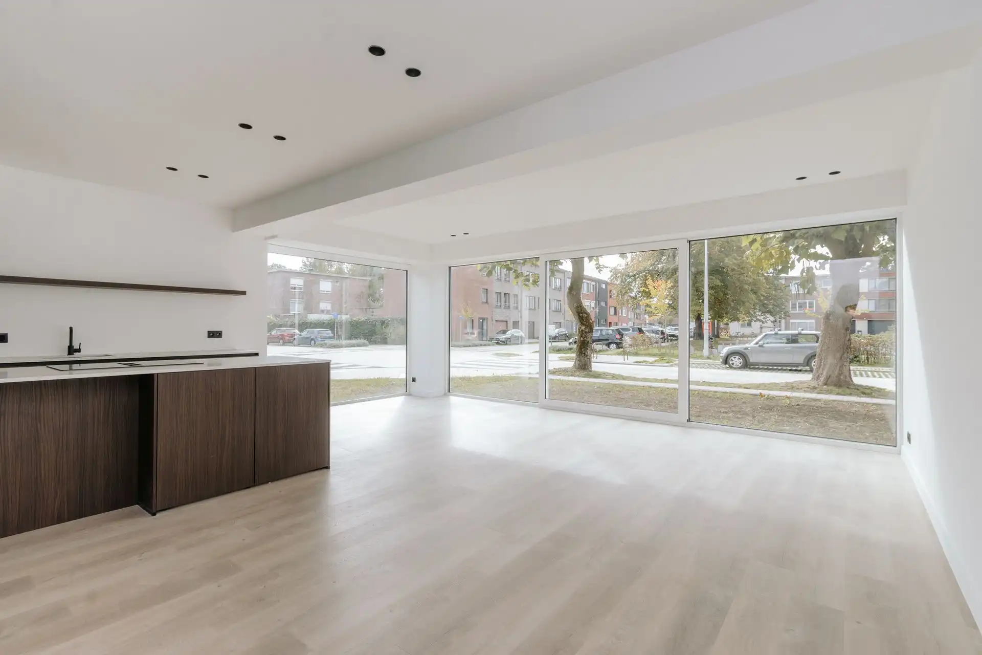 Gelijkvloersappartement met tuintje en garagebox! foto 5