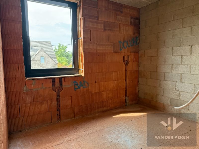 Rustig en centraal gelegen half open BEN-woning met 3 slaapkamers. foto 23
