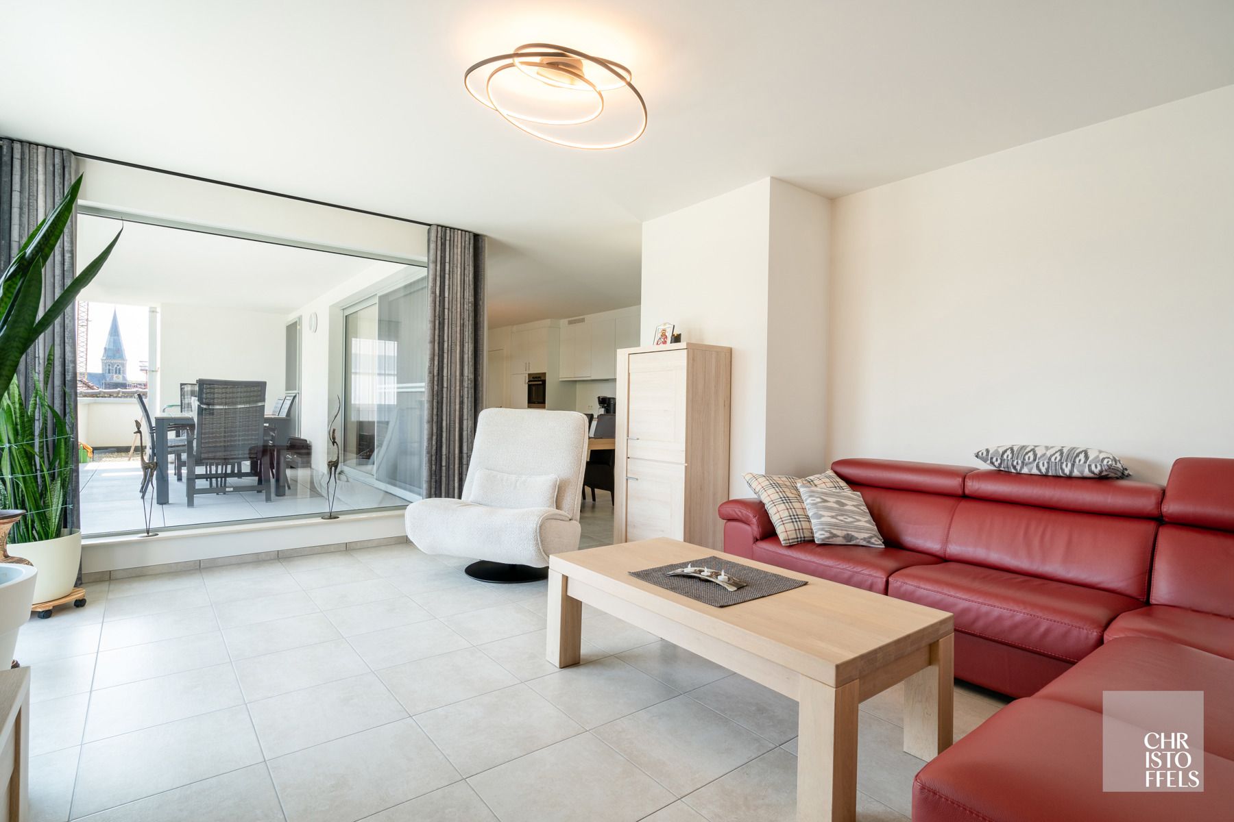 Riant penthouse van 168m2 met 3 slaapkamers in het centrum van Opgrimbie! foto 6