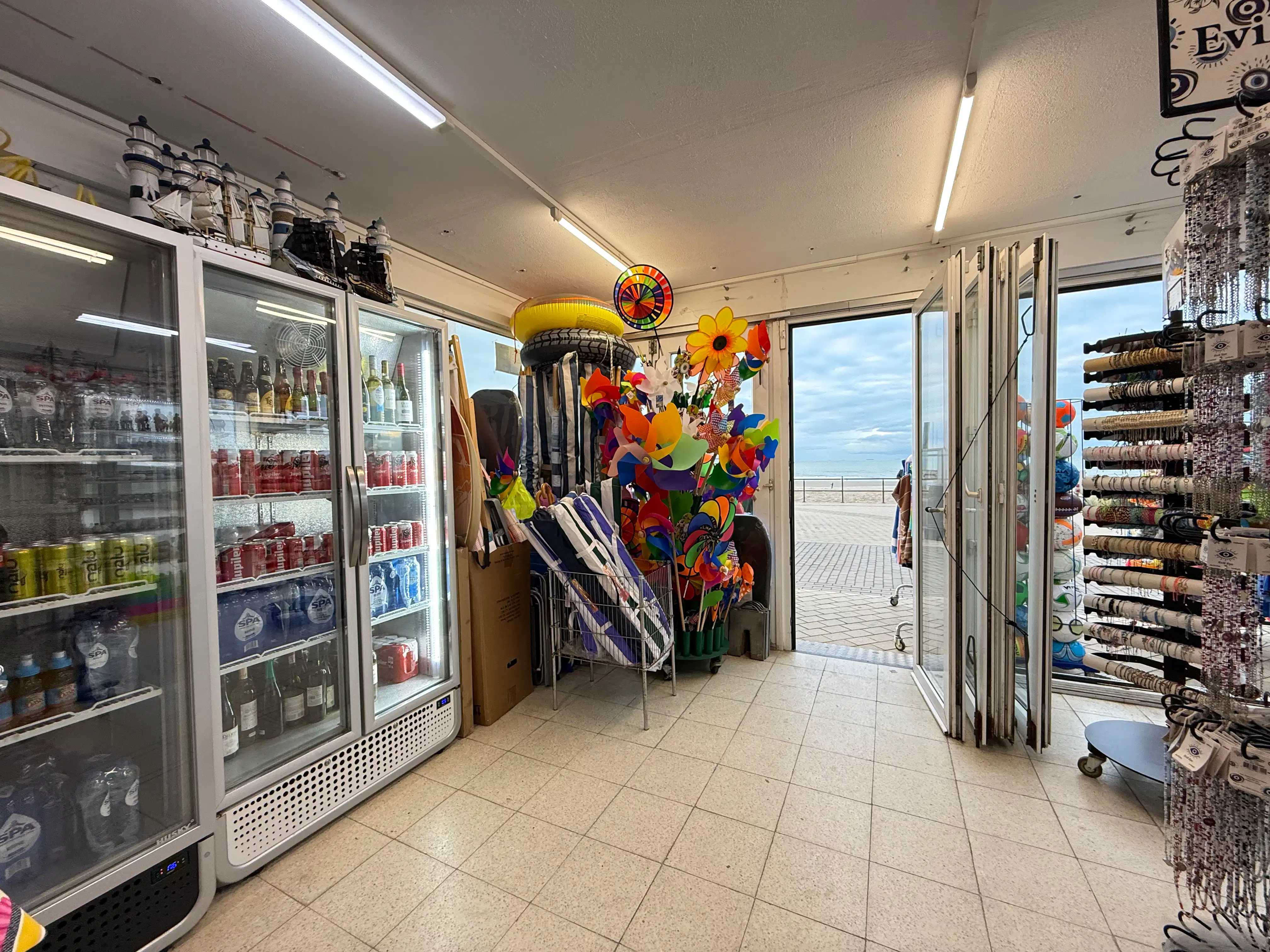 Winkel 110m² zeedijk Middelkerke foto 5