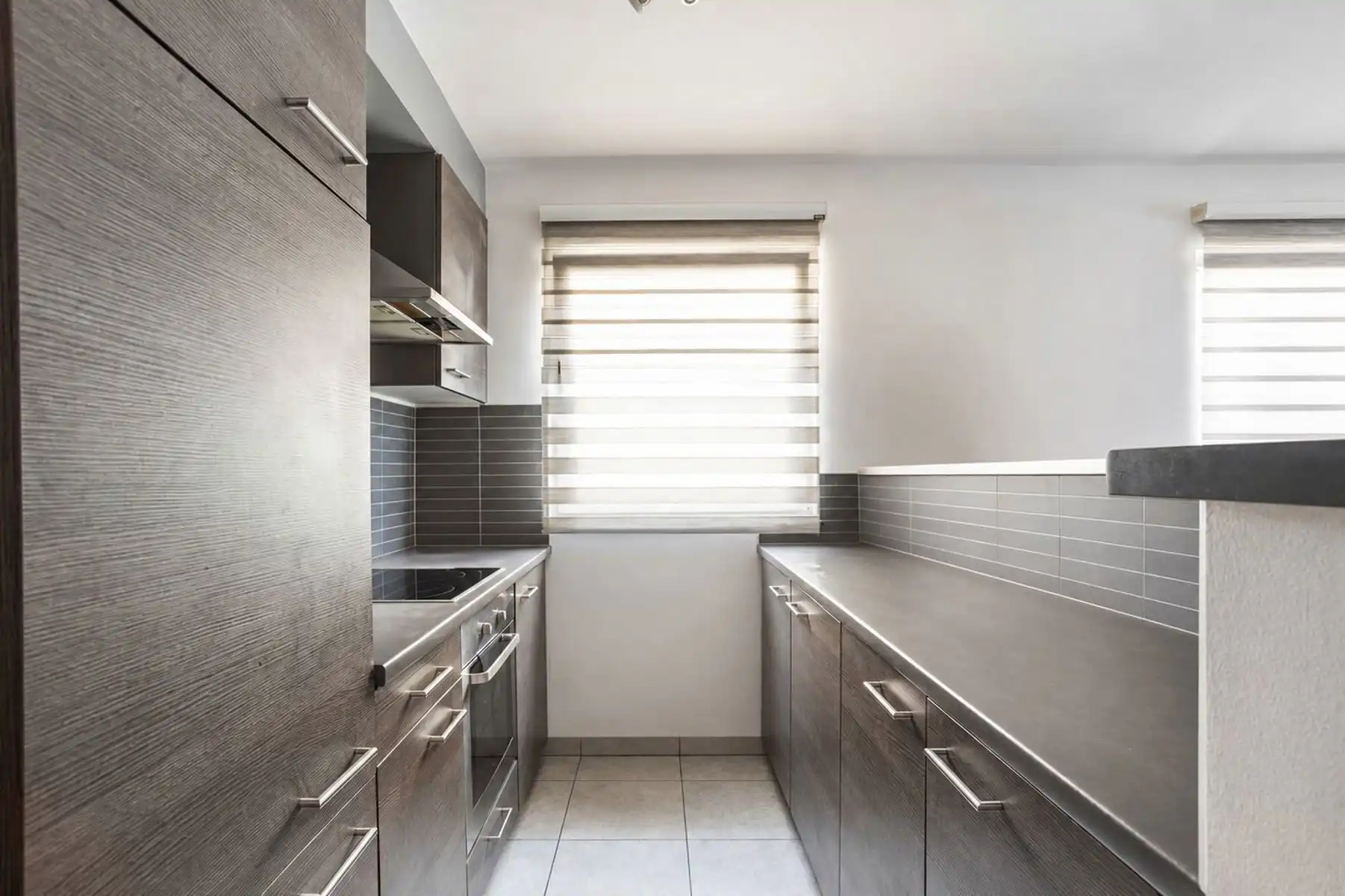 Instapklaar appartement met garage te Burst! foto 13