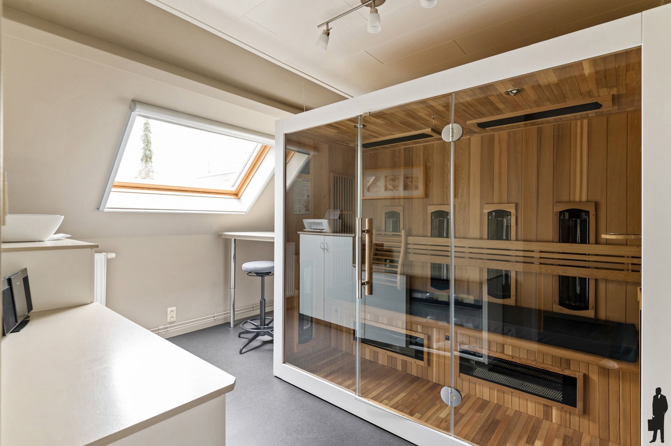 HOB met 4 slpks, bureau en prachtige tuin in centrum Edegem foto 23