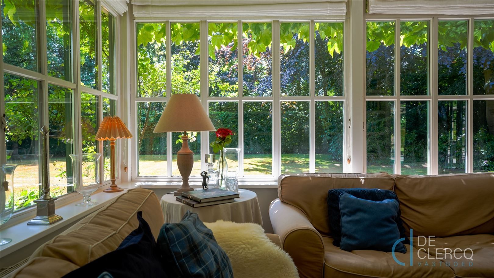 Karaktervolle villa op omvangrijk perceel te koop Lochristi! foto 9