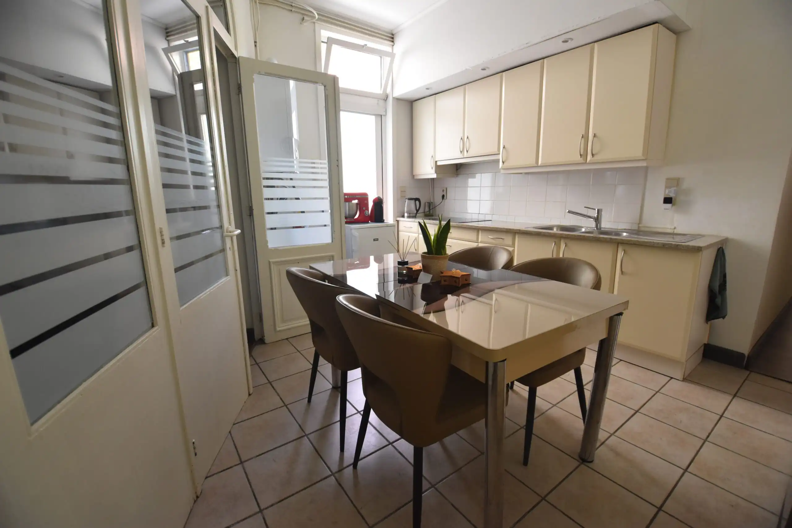 Opbrengsteigendom in karaktervolle herenwoning – centrum Sint-Niklaas foto 7