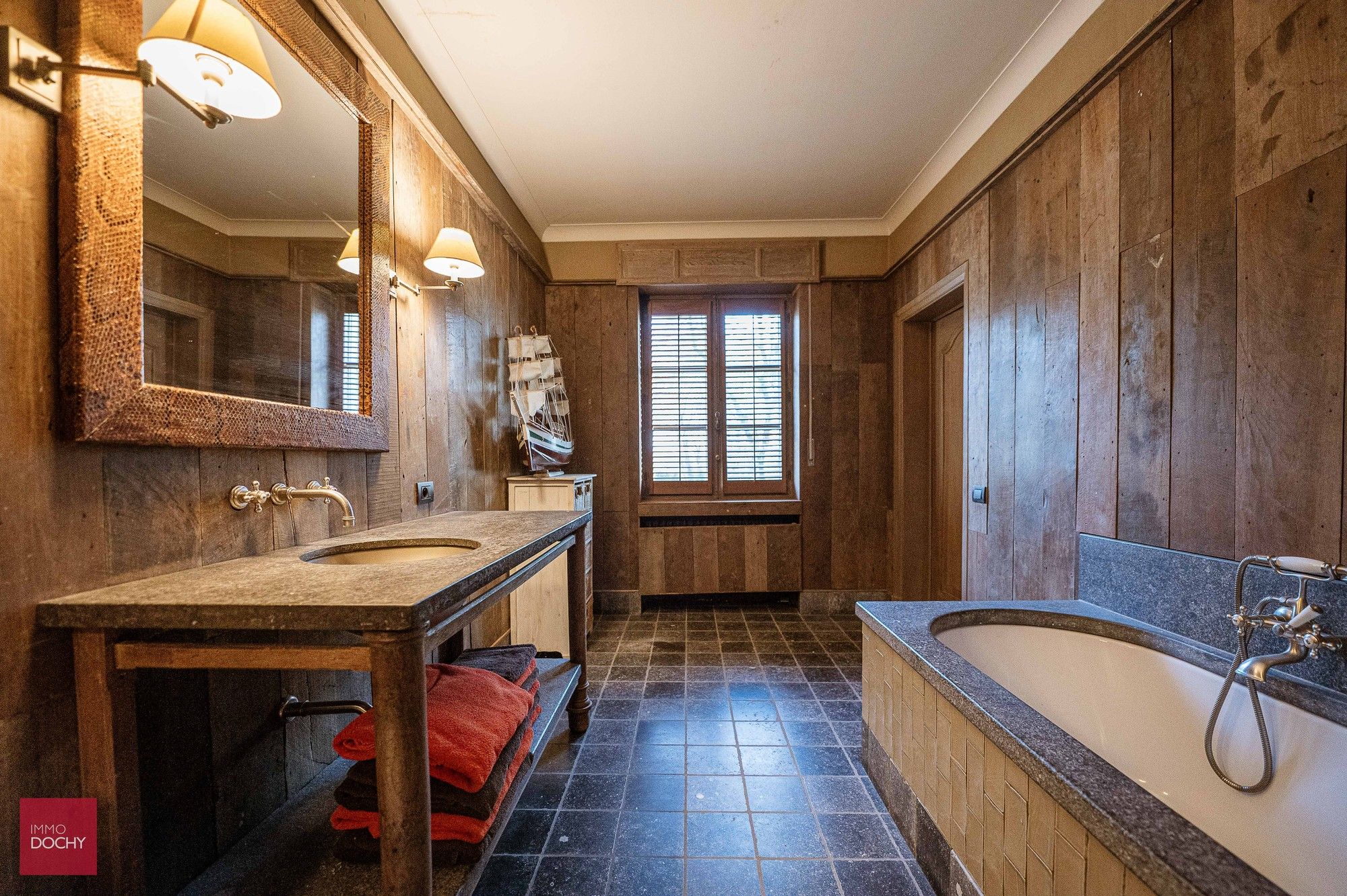 Instapklaar villa-landhuis in landelijke omgeving (arch. Lionel Jadot) foto 14