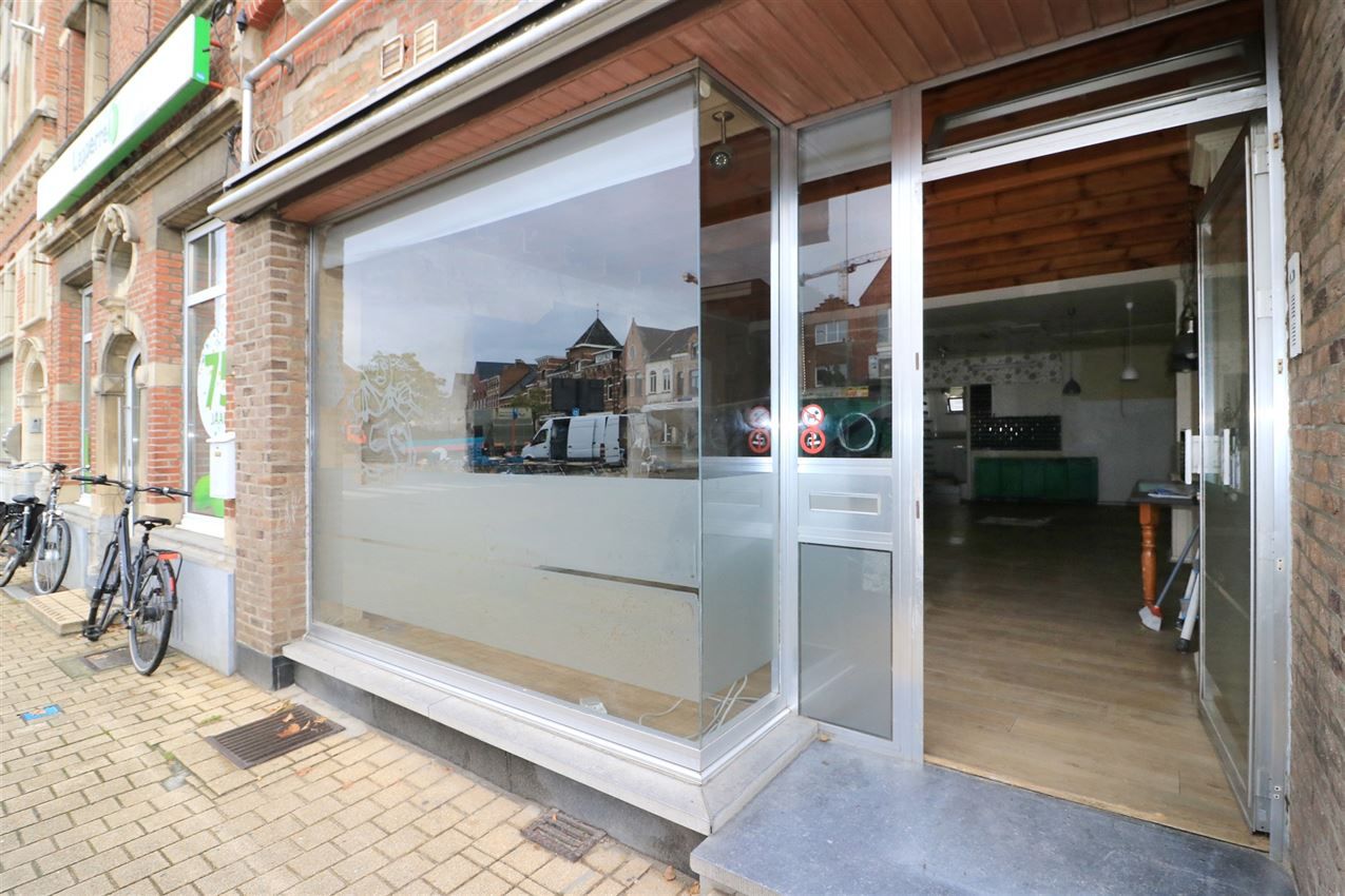 Commerciële ruimte met appartement (2 slpk) op Bonenwijk foto 3