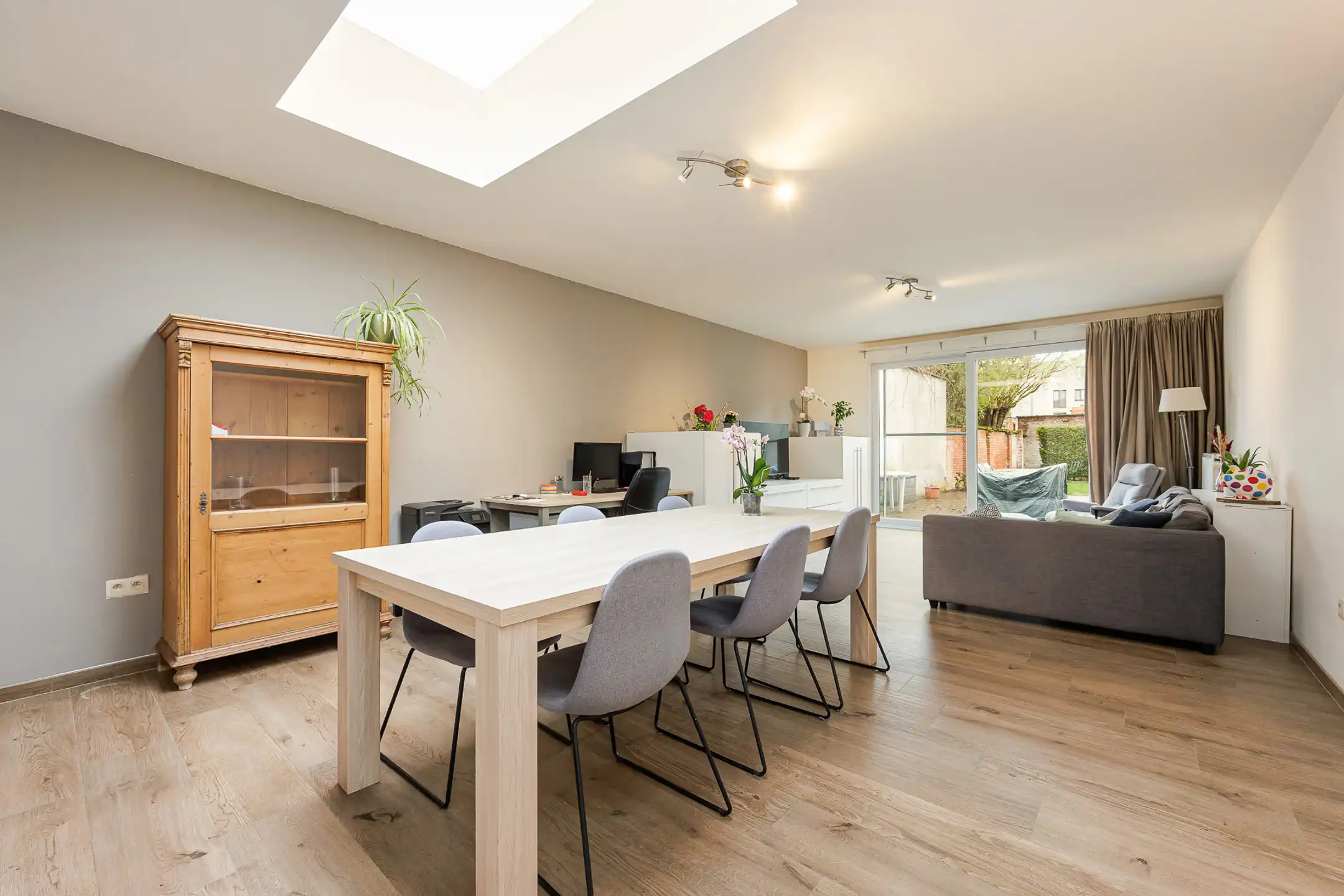 Instapklare  woning met drie slaapkamers en stadstuintje foto 9