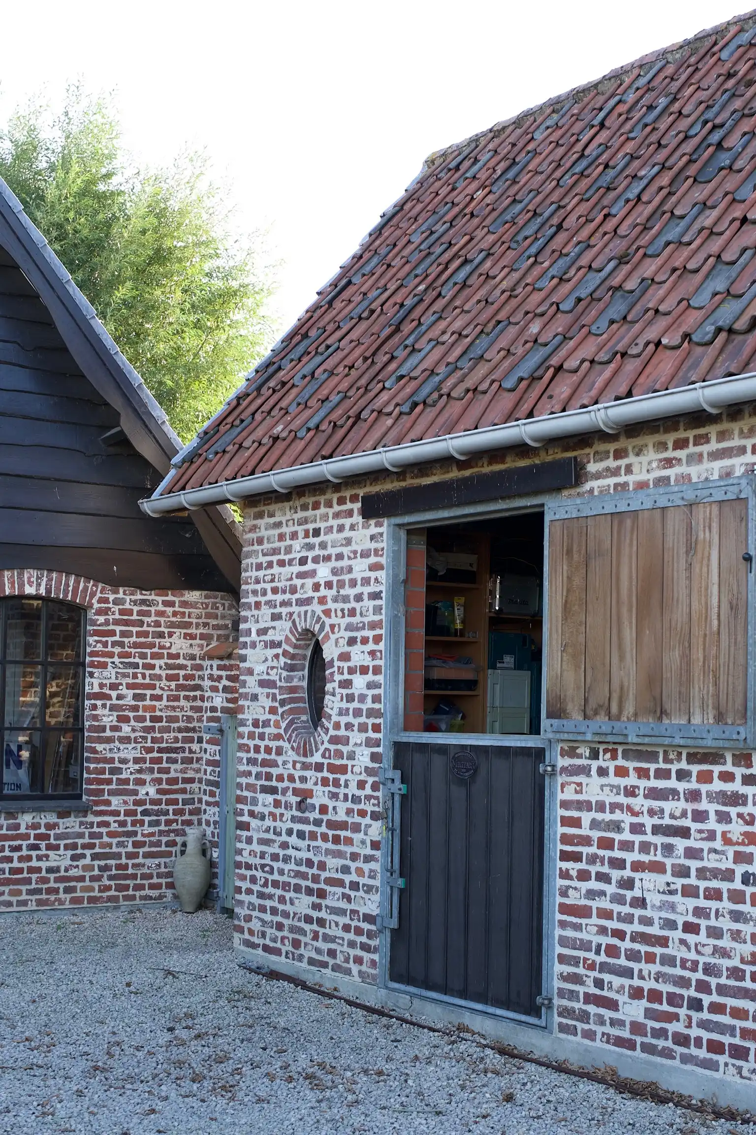 Prachtige landelijke woning met 5 slaapkamers & bijgebouwen foto 29