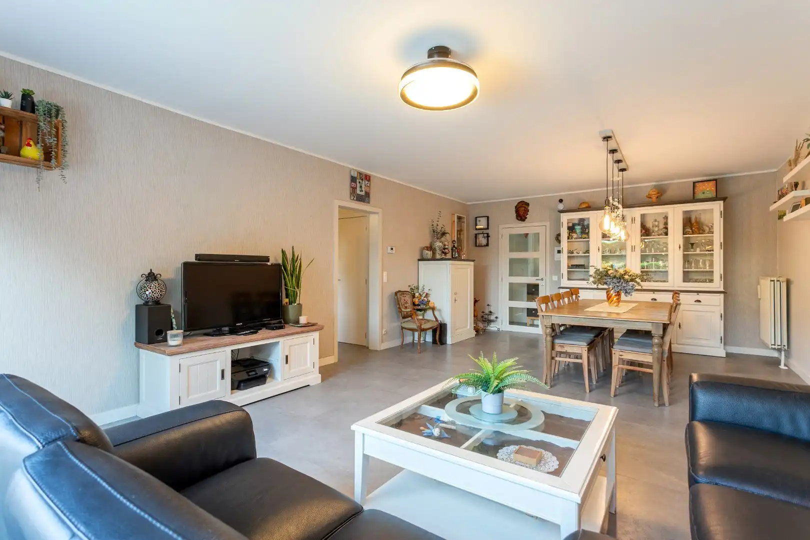 Instapklaar 2 slpk appartement met garage te Halle foto 4