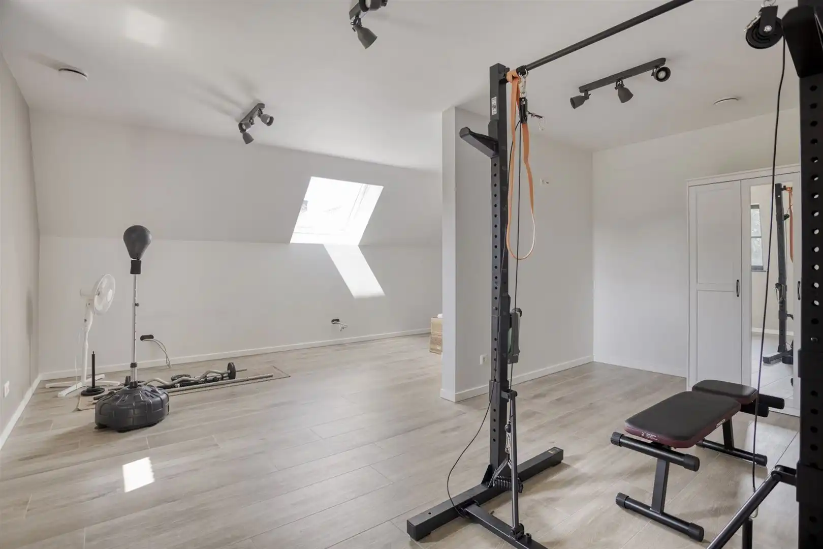 TE KOOP: Riante nieuwbouwwoning met zorgwoning te Zonhoven! foto 21