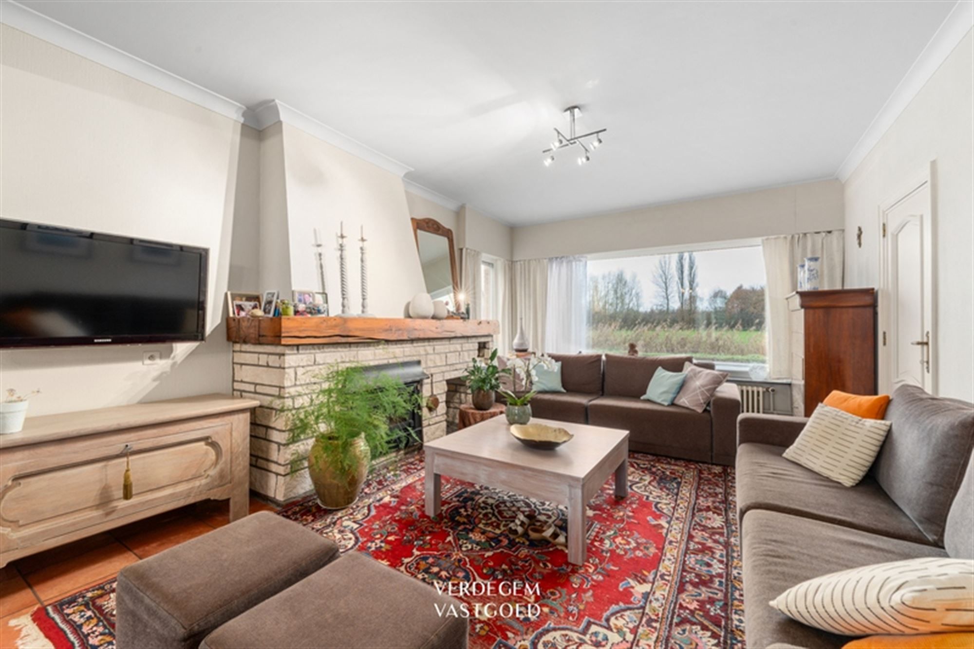 Karaktervolle woning met 3 slaapkamers, inpandige garage en tuin foto 5