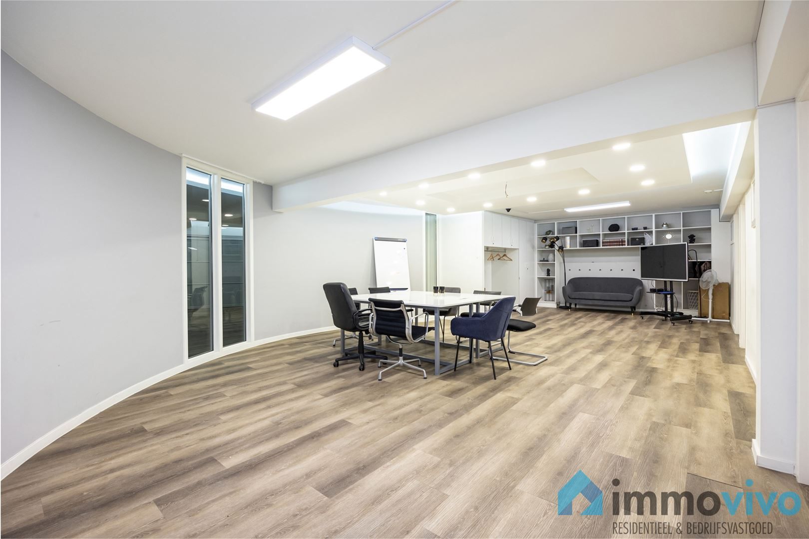 Plateau kantoren van 476 m², deels verhuurd op interessante locatie foto 4