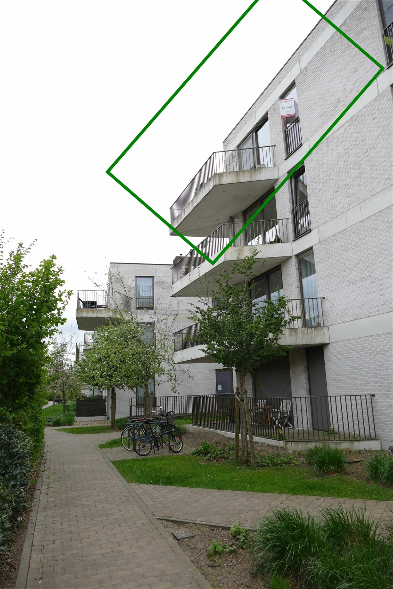 Modern 1-Slaapkamer Appartement in Sint-Niklaas foto 15