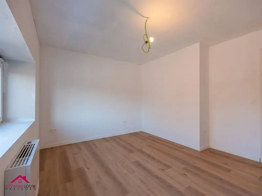 Instapklare gezinswoning, volledig gerenoveerd foto 30