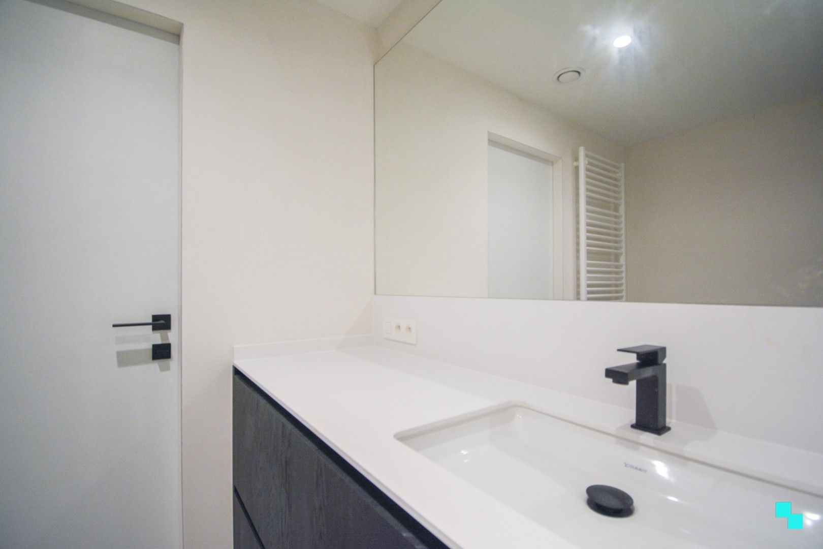 Nieuwbouwappartement te hartje Izegem foto 27