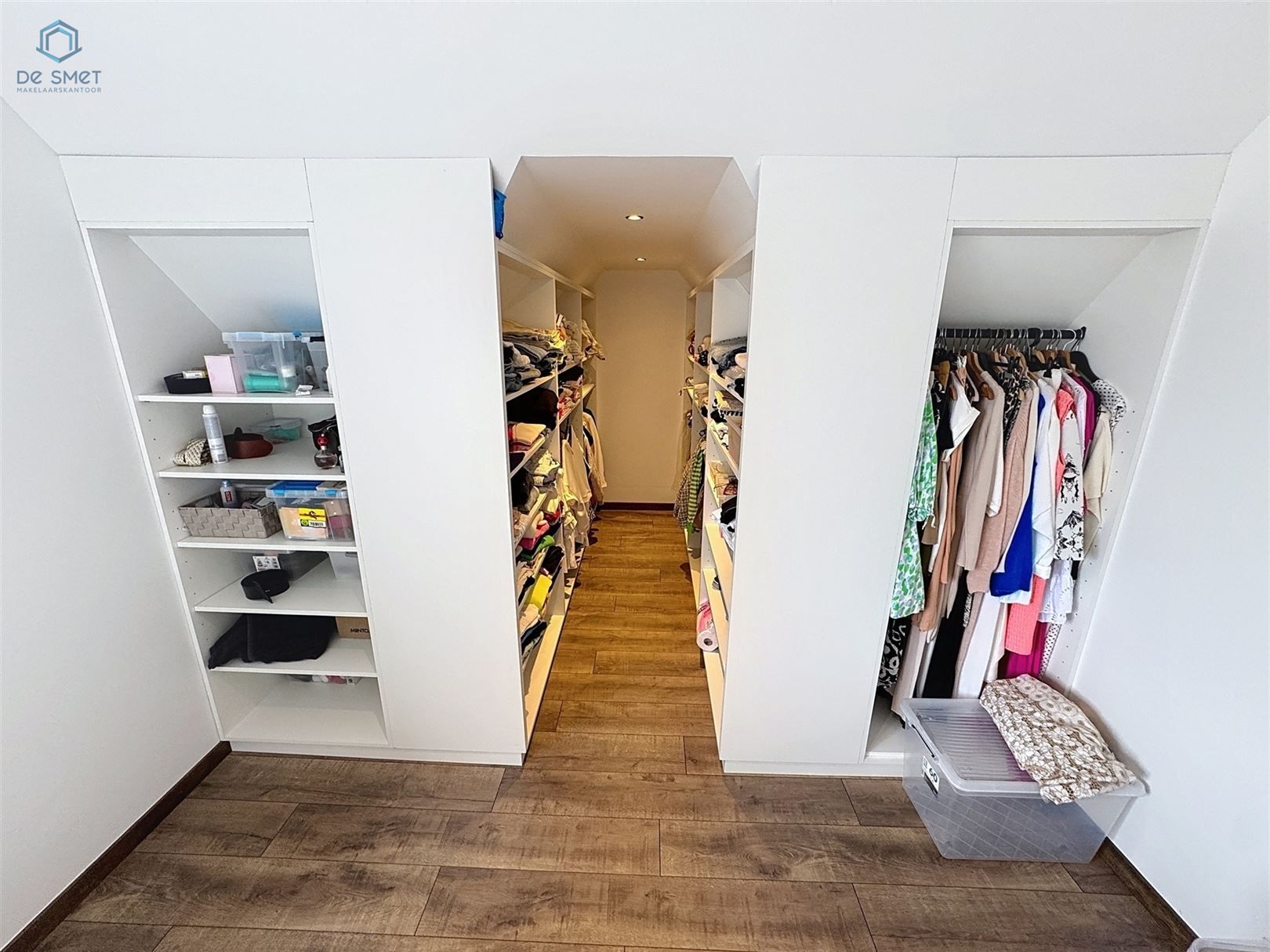 Prachtig gerenoveerde villa met 4 slaapkamers, garage en zwembad foto 15