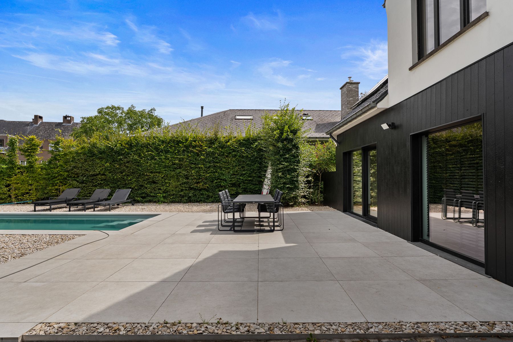 Moderne, riante en luxueuze, villa op gunstige ligging foto 28