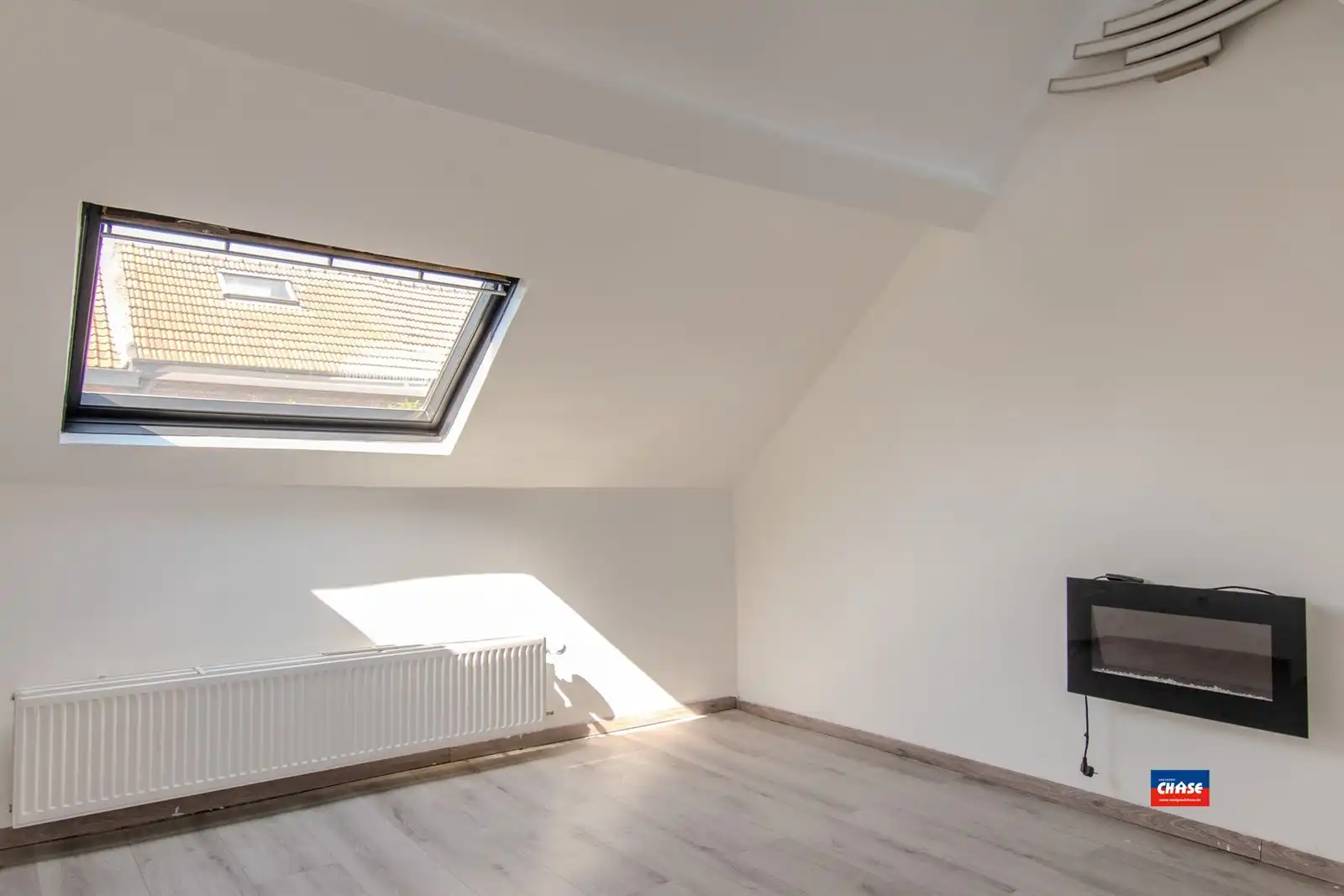 Rijwoning met 3 slaapkamers, 2 badkamers en terras foto 11