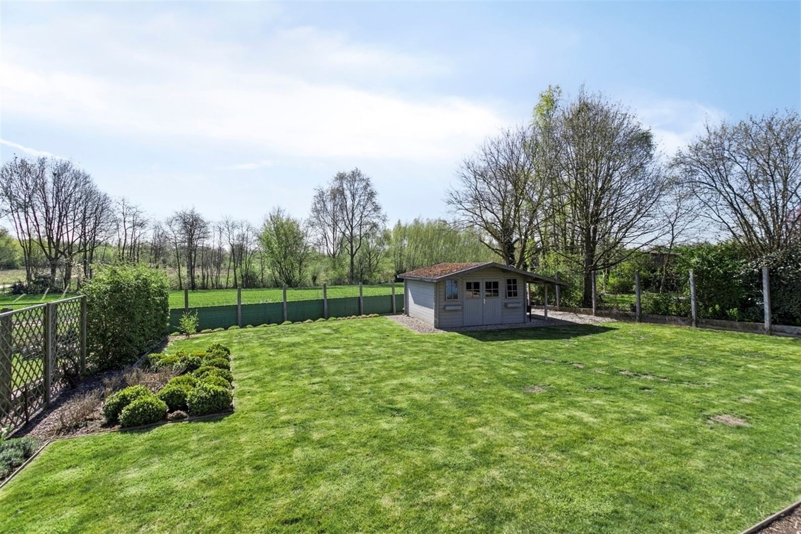 Instapklare mooi gelegen woning in deelgemeente Bevere foto 4