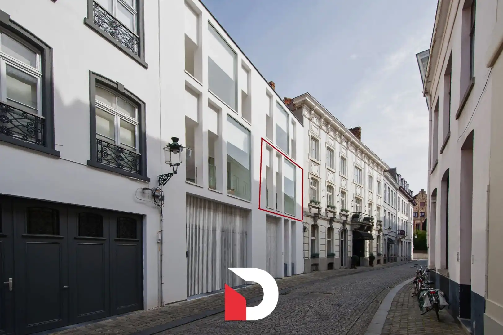 Ruim luxe appartement met 3 slaapkamers en 2 terrassen foto {{pictureIndex}}