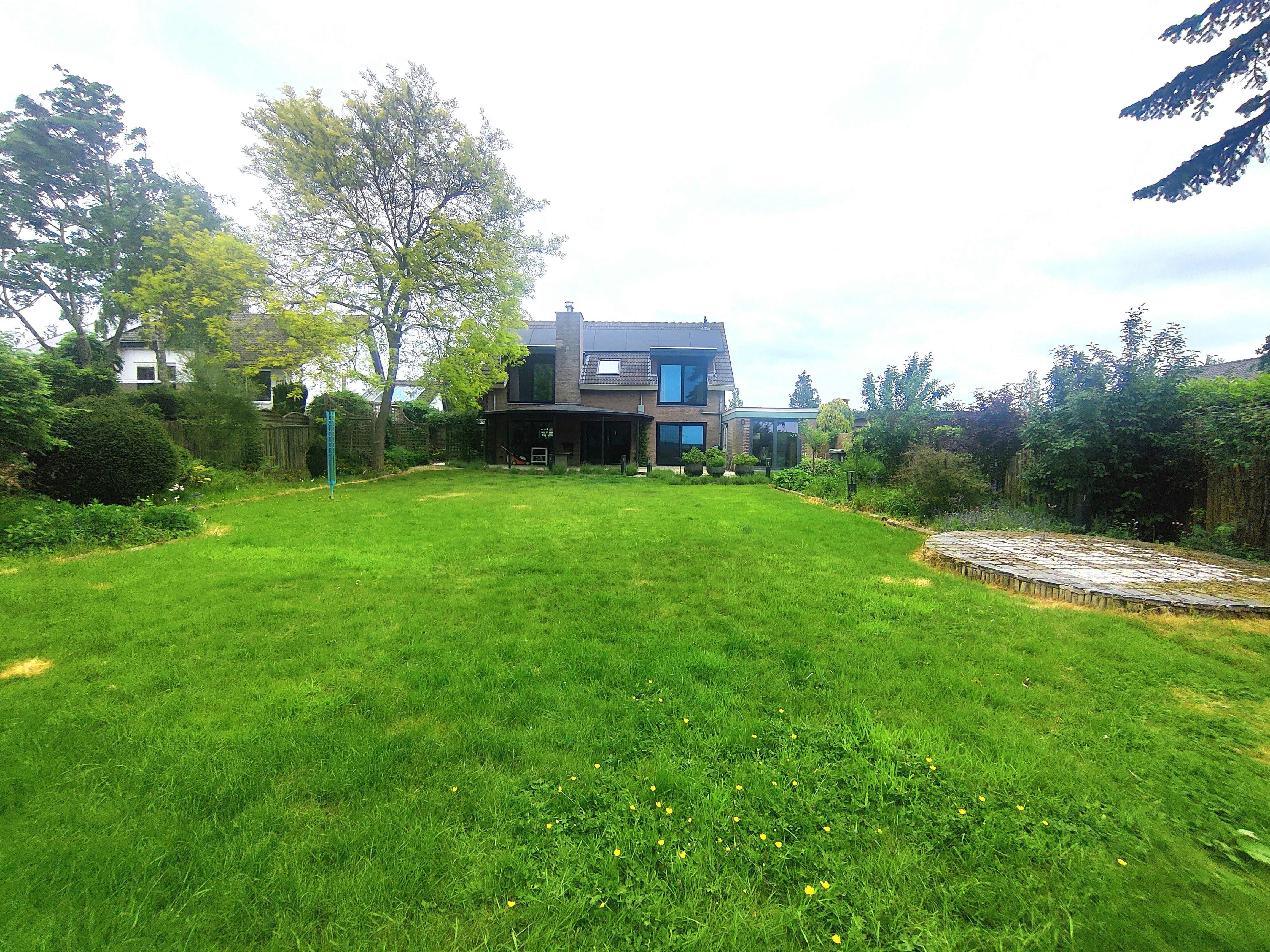 Volledig gerenoveerde VILLA op de grens met Knokke te Aardenburg (NL) ! Deze moet je in het echt komen zien! foto 2