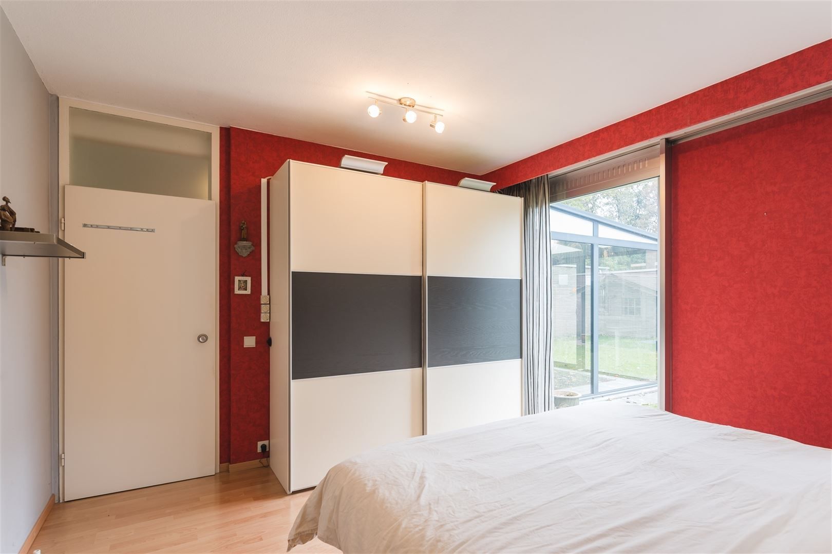 Uniek gelijkvloersappartement met tuin, dubbele garage en tal van mogelijkheden foto 15