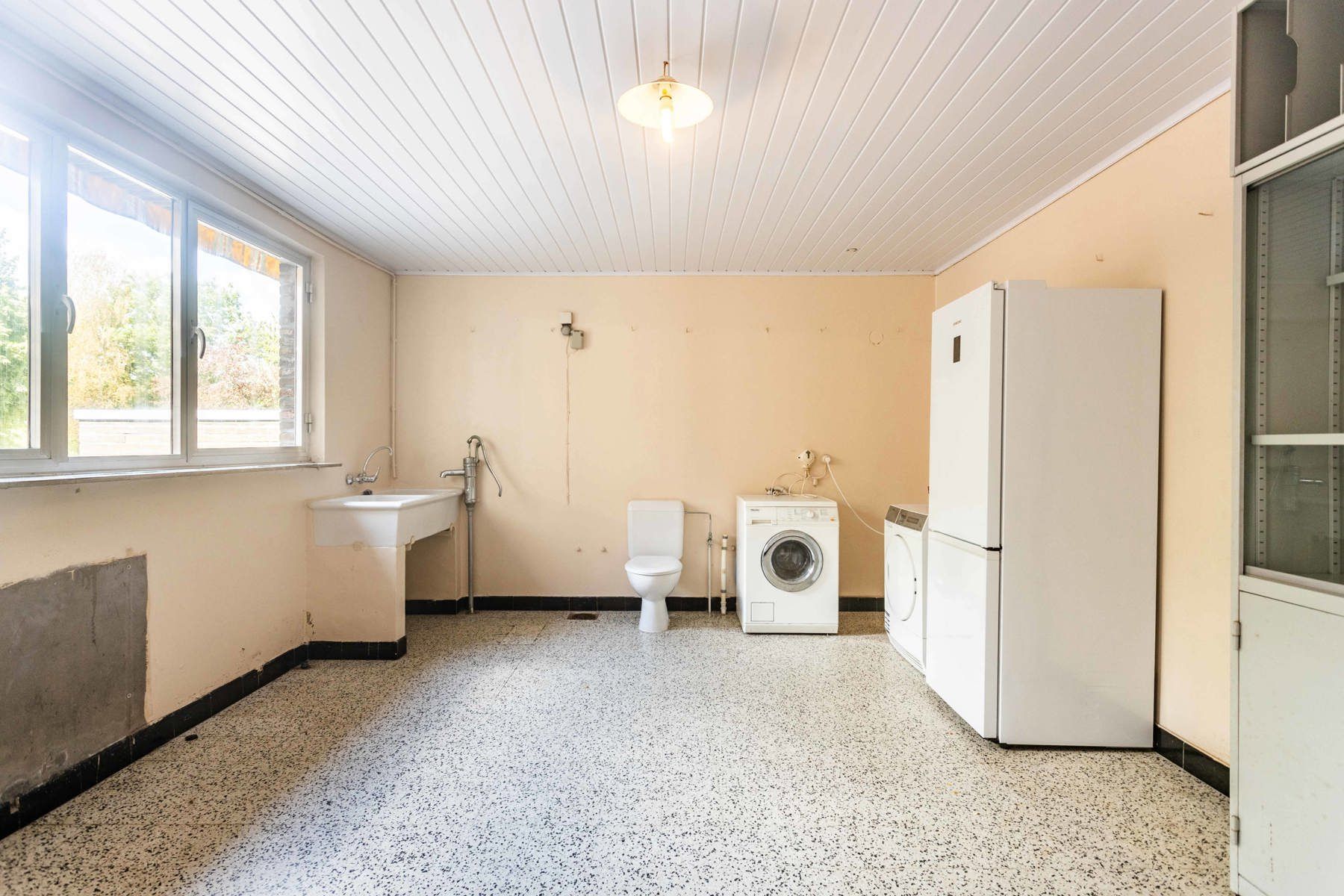Statige woning met 7 slaapkamers + tuin op 2430 m2 foto 23
