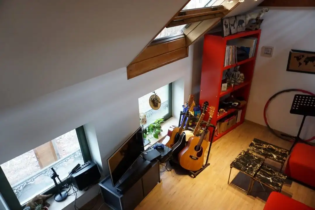 Gemeubelde duplexstudio centrum Leuven foto 6