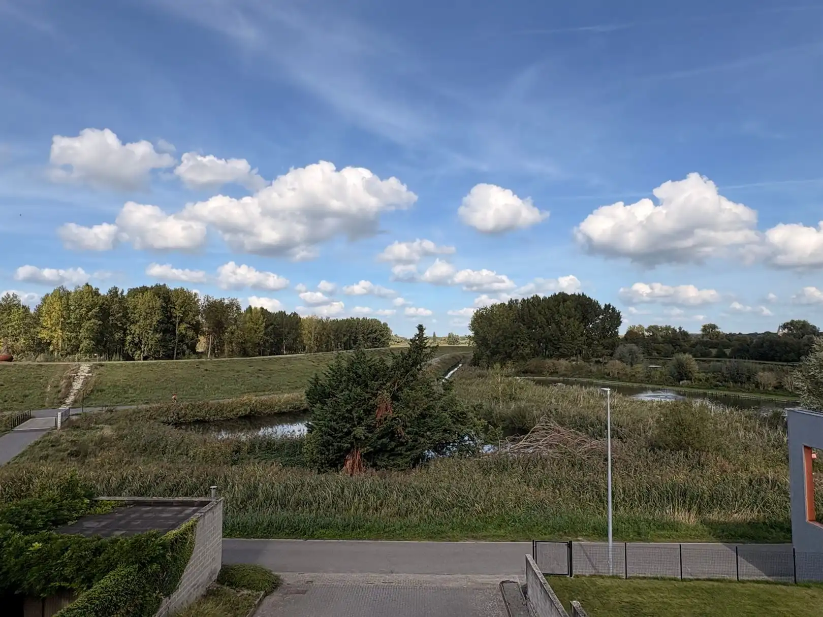 Gezellig instapklaar appartement met zonneterras met prachtig zich op "het Broek" foto 20