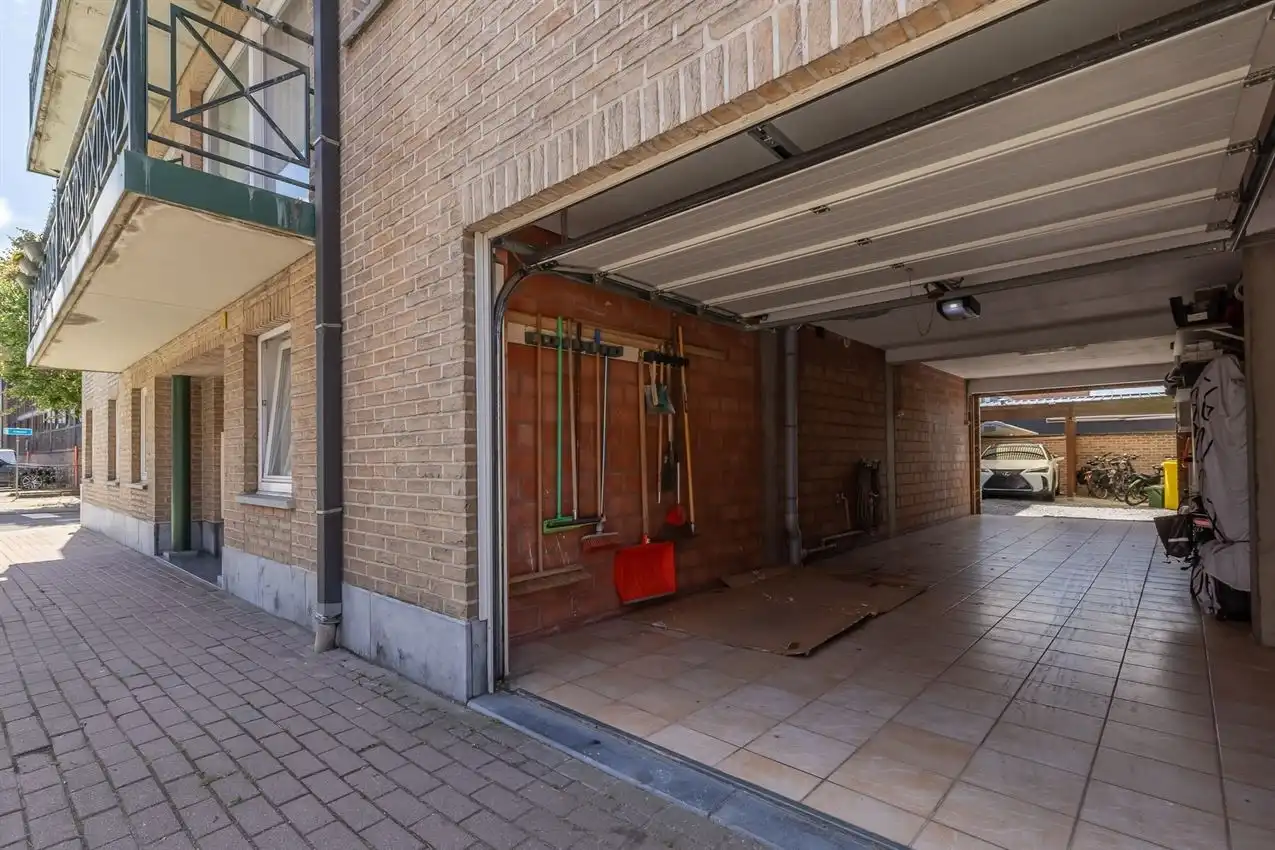 Lichtrijk top-apppartement met carport - EPC B foto 19