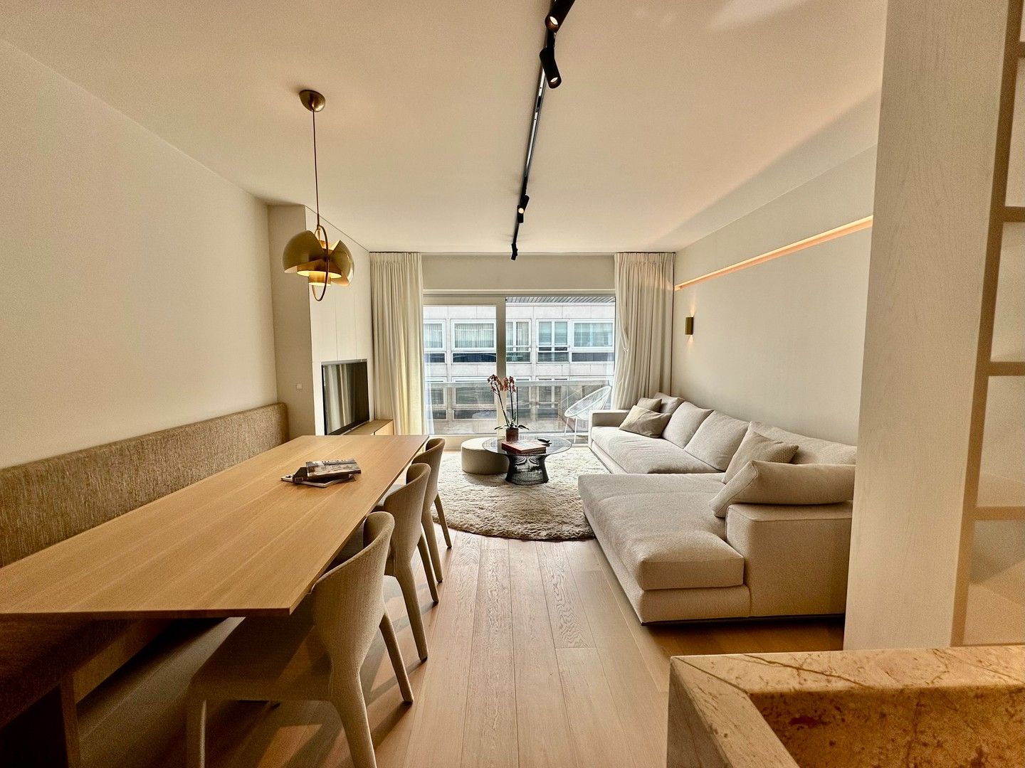 Luxueus appartement met zijdelings zeezicht, gelegen tussen de Kustlaan en de Dumortierlaan. foto 4