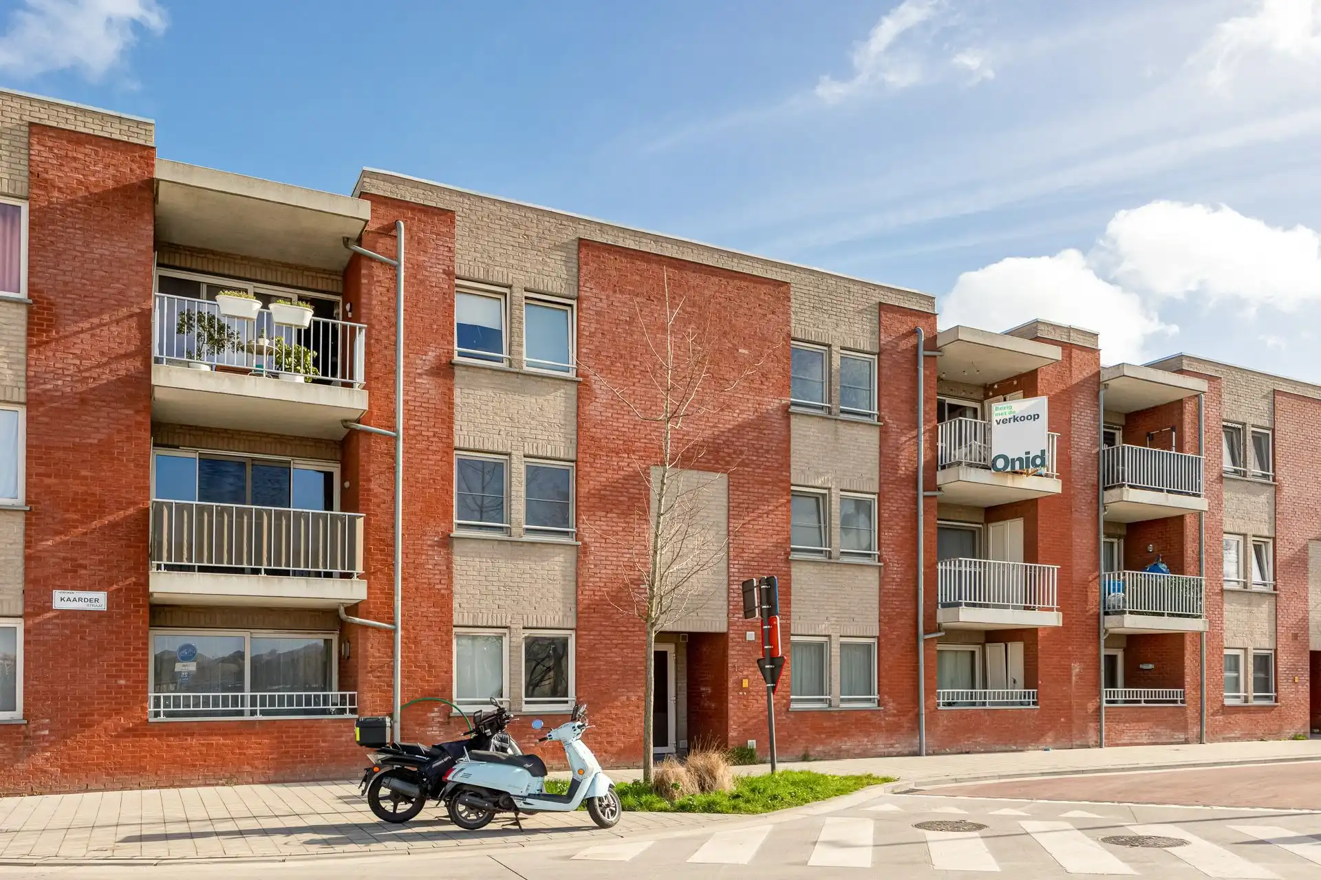 Modern appartement met zonnig terras en autostaanplaats! foto 16