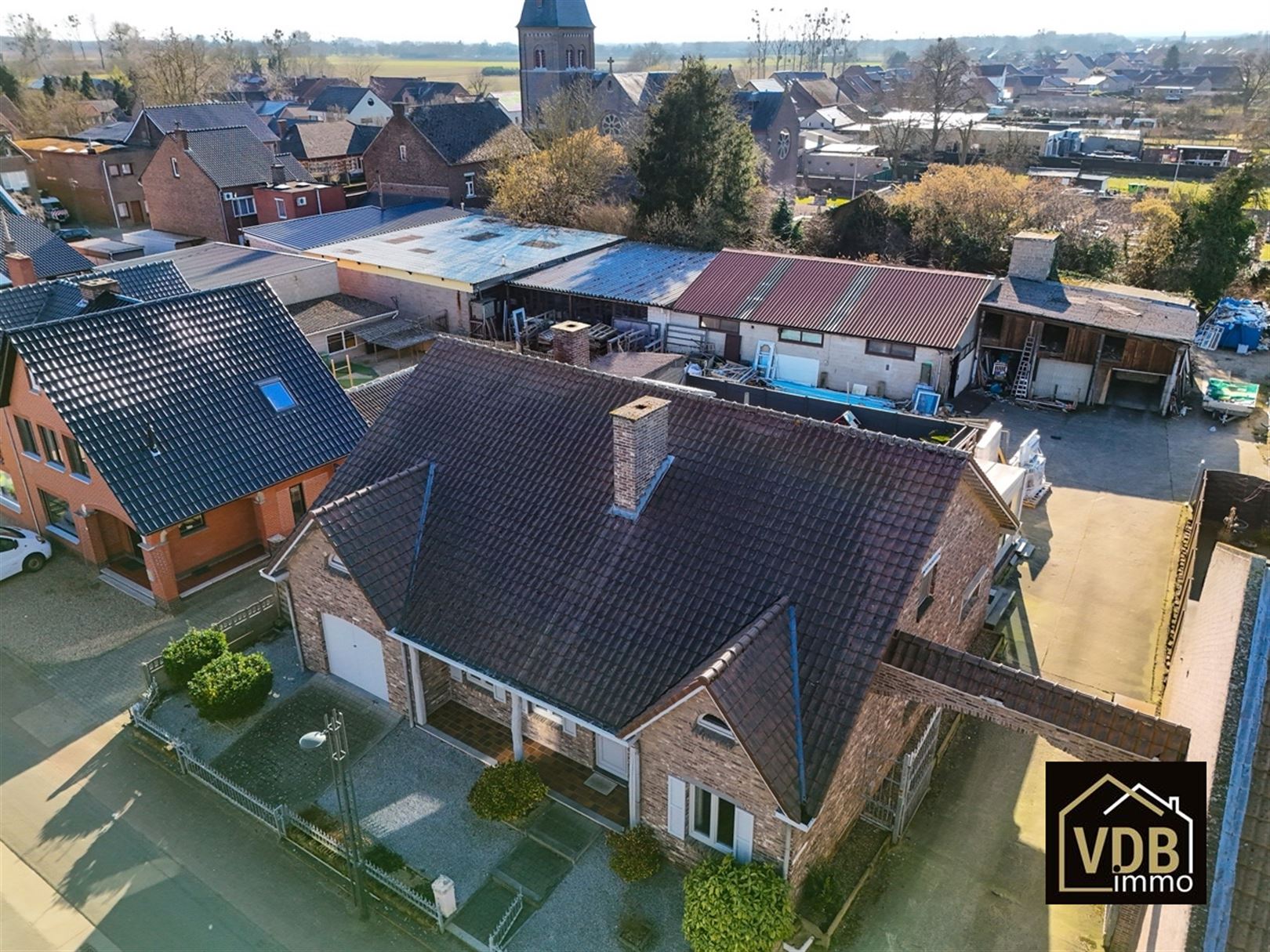 Riante woning - open bebouwing - met loods foto 37
