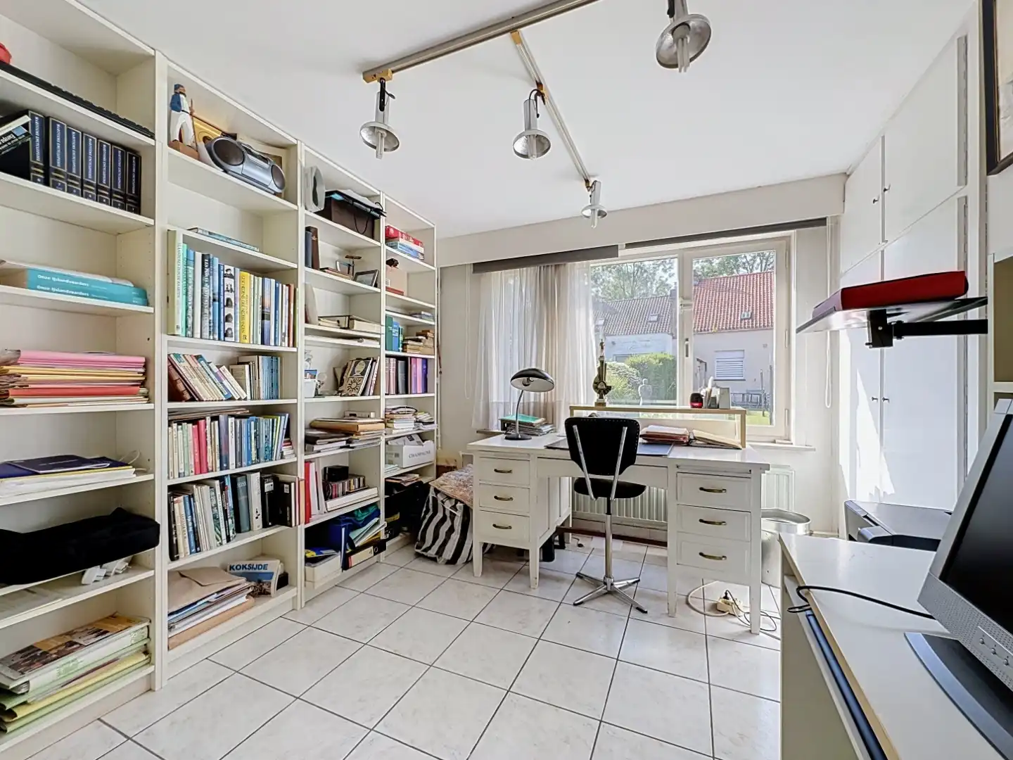 Ruime en zongerichte woning te koop te Wulpen. foto 12