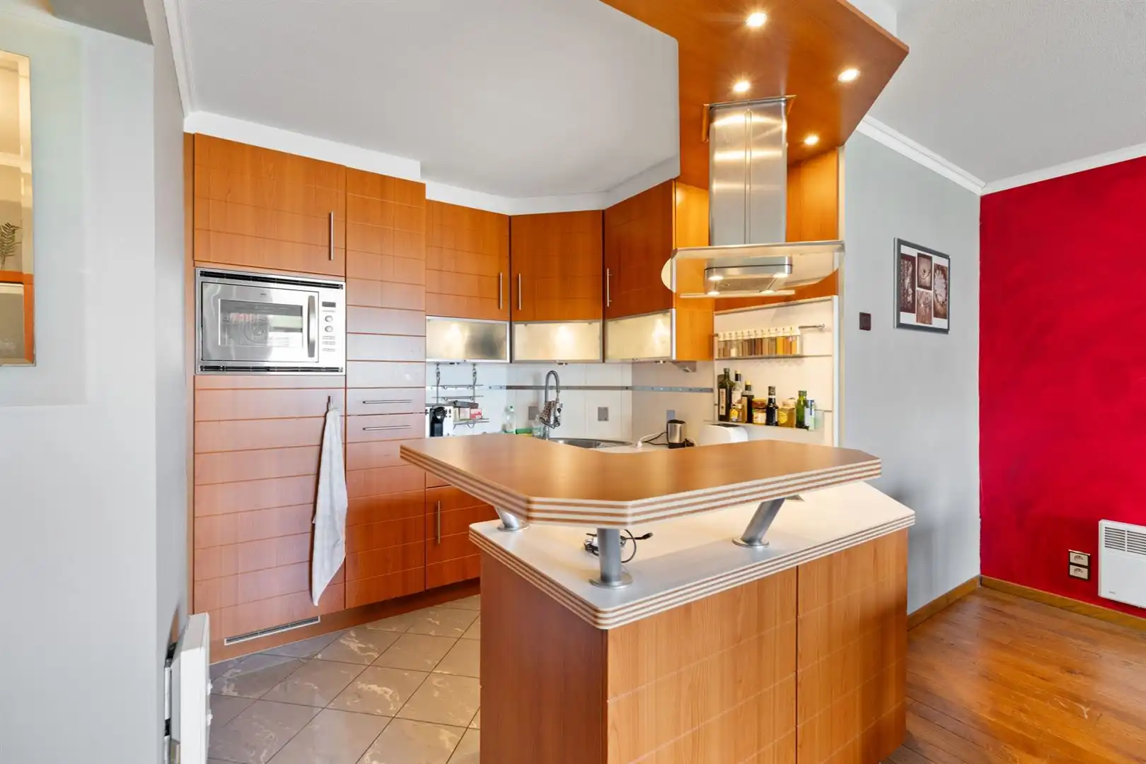 Heel ruim appartement 2 slaapkamers en slaaphoek met zicht op zee foto 11