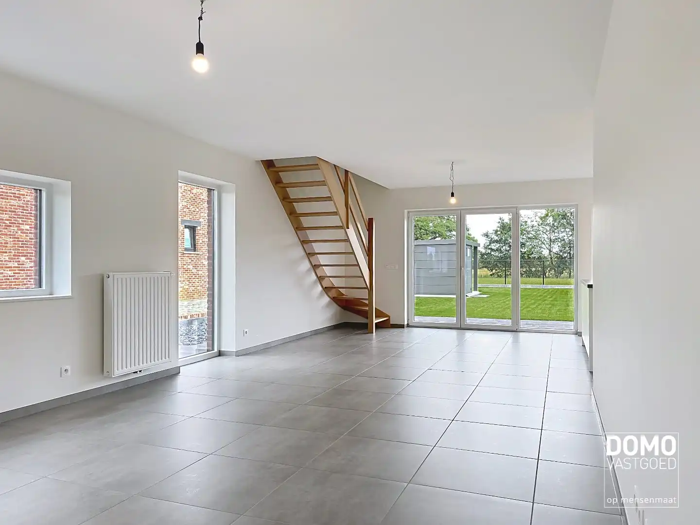 PRACHTIGE WONING MET 3 SLAAPKAMERS EN TUIN foto 4