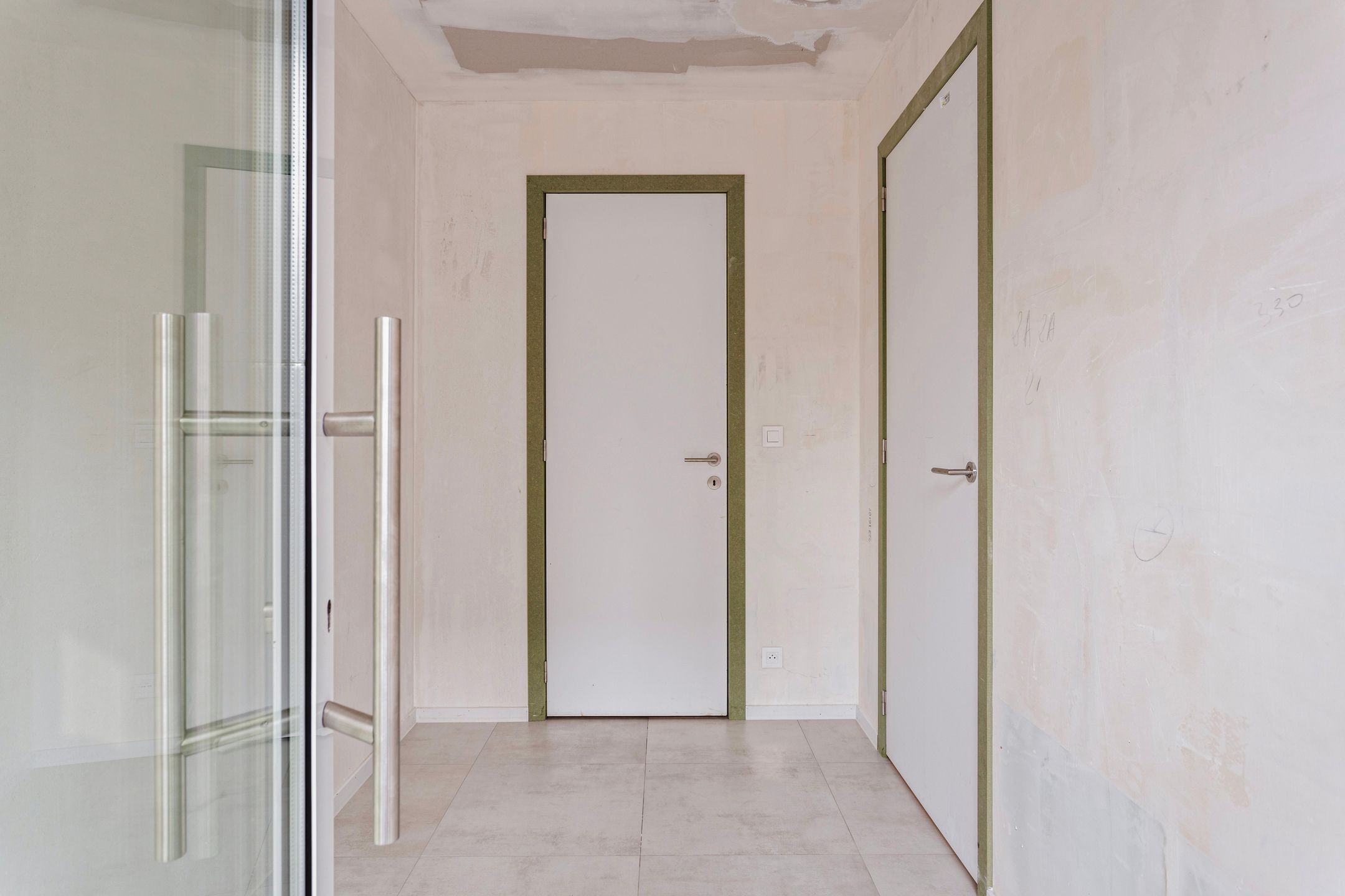 Gelijkvloers nieuwbouwappartement met tuin foto 3
